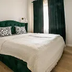 River Apartamentai 公寓 德拉肯恩凯