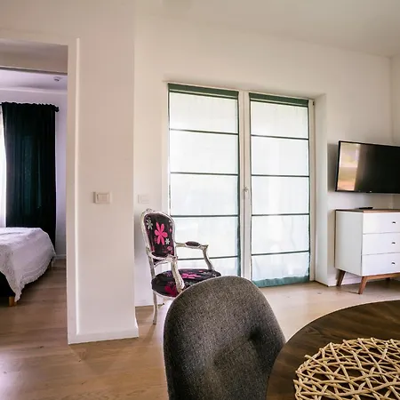 Butas River Apartamentai Pakapiai